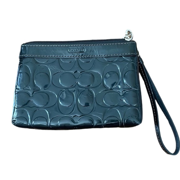 Coach Black Patent Leather Signature C Embossed Wristlet - Picture 1 of 8